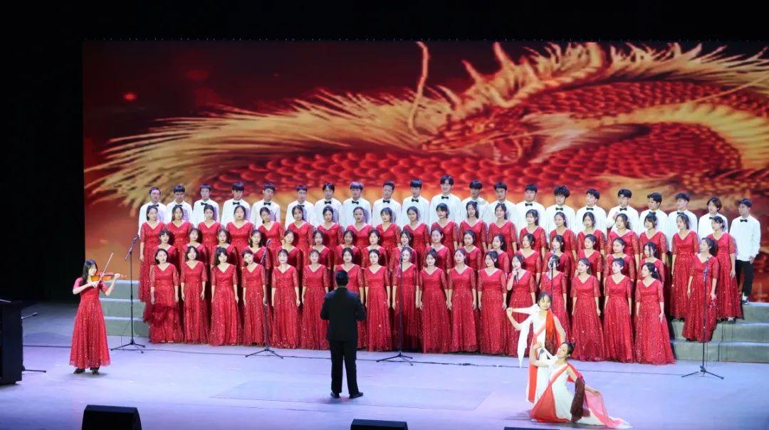 贵州原剑河县委书记盲目举债铺摊子，任职前后政府债务余额暴增195倍